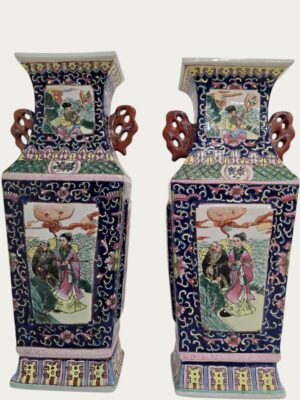 Paar chinesische Porzellanvasen