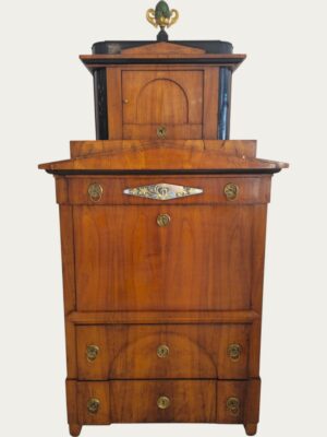 Peculiar Escritorio de pie Sekretär Biedermeier