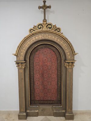 Altar neorrománico monumental