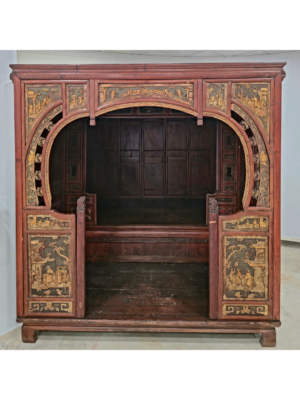 ⁠Imponente Cama nupcial digna de un museo