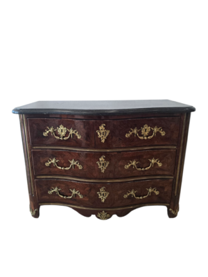 Elegant and important Régence commode