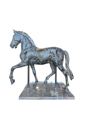 Gran Escultura "Caballo de Monti"